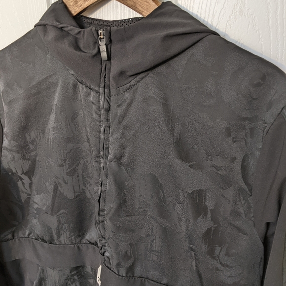 Adidas Half Zip Black Floral Windbreaker - Picture 7 of 7
